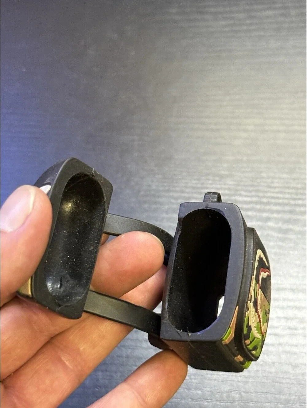 Camo Shark Backpack Airpods 1/2 Case